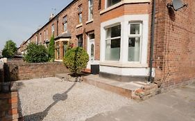 Well Located 3 Bedroom Home In Central Chester With Parking